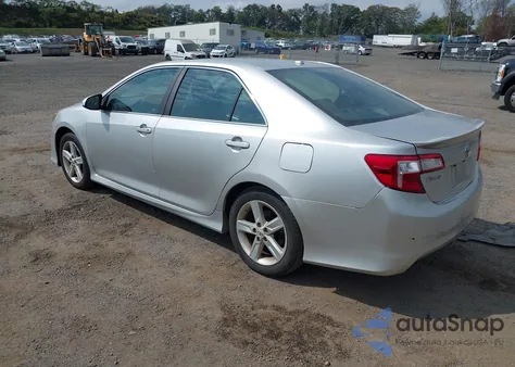2012 Toyota Camry Se z USA, uszkodzony, nr VIN 4T1BF1FK7CU055530